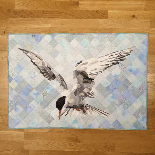 "Arctic tern" quilt by Dröfn Teitsdóttir, 2021.